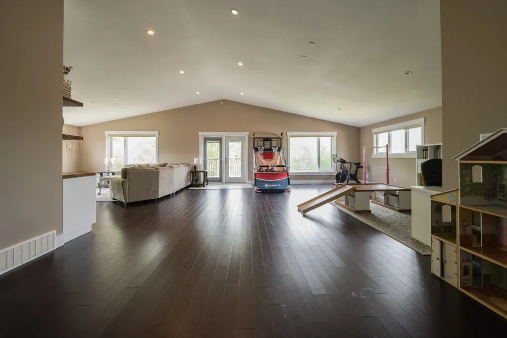336 Ermine Crescent Fort Mcmurray AB T9H 4M6