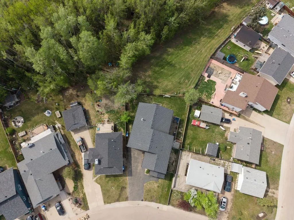 336 Ermine Crescent Fort Mcmurray AB T9H 4M6