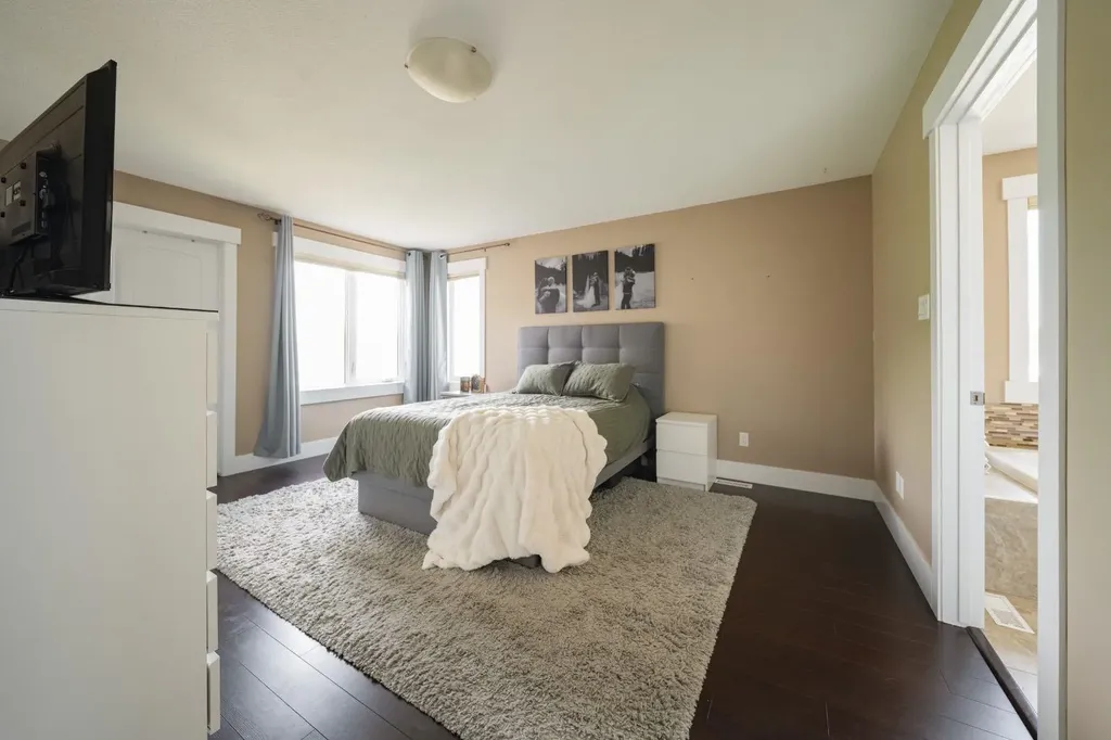 336 Ermine Crescent Fort Mcmurray AB T9H 4M6