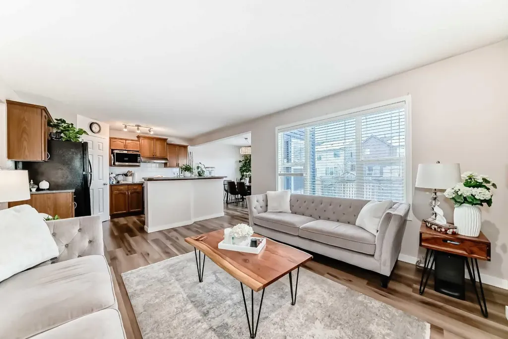79 Saddleridge Close NE Calgary AB T3J 4X2