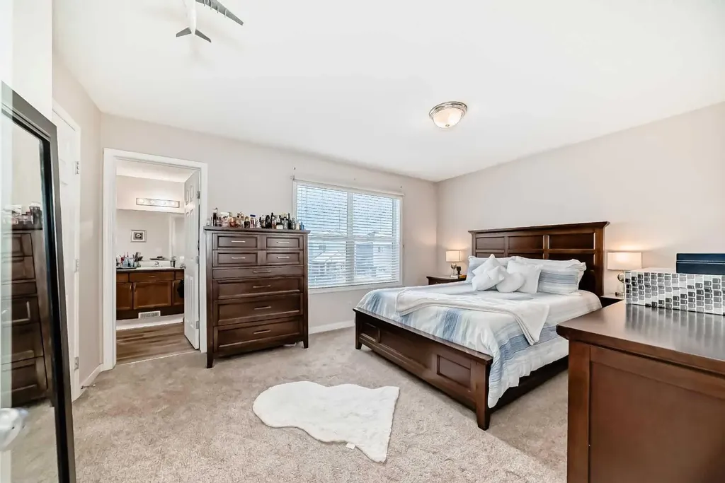 79 Saddleridge Close NE Calgary AB T3J 4X2