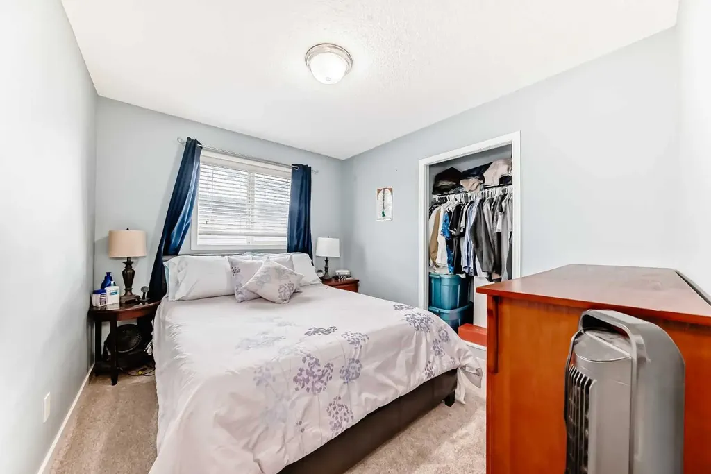 79 Saddleridge Close NE Calgary AB T3J 4X2