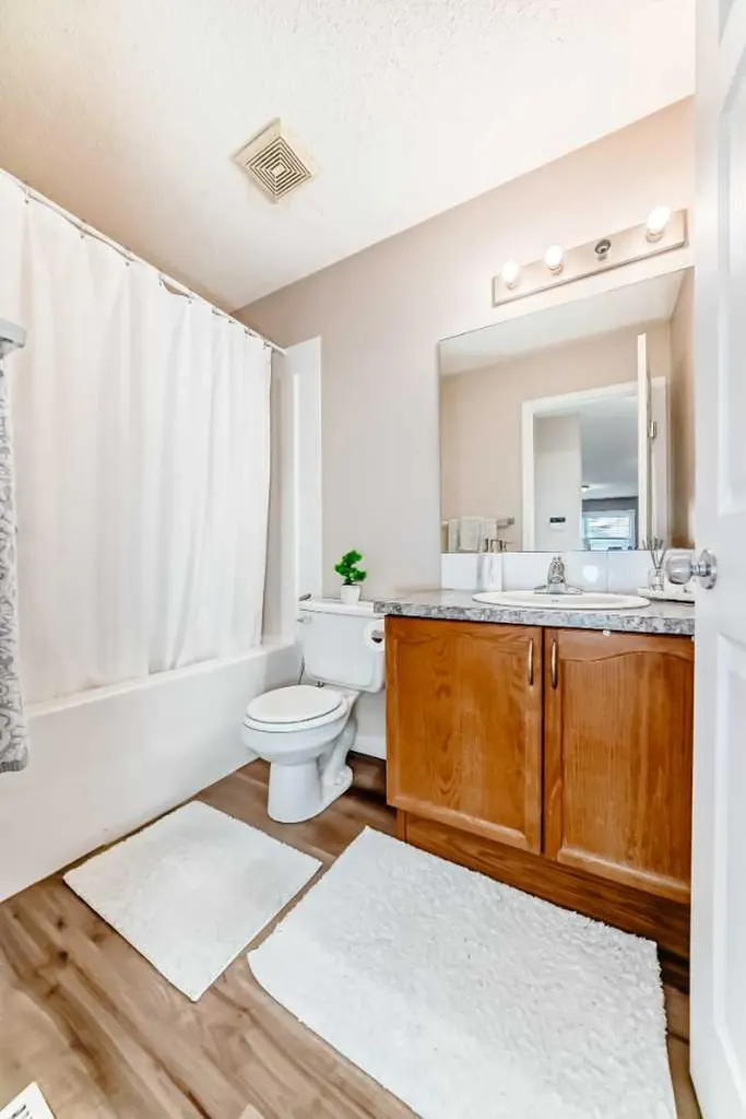 79 Saddleridge Close NE Calgary AB T3J 4X2