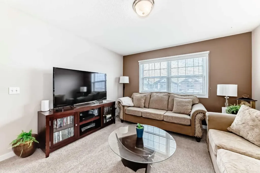 79 Saddleridge Close NE Calgary AB T3J 4X2