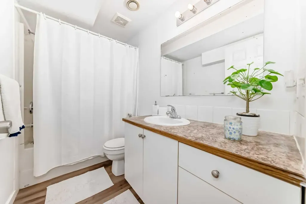 79 Saddleridge Close NE Calgary AB T3J 4X2