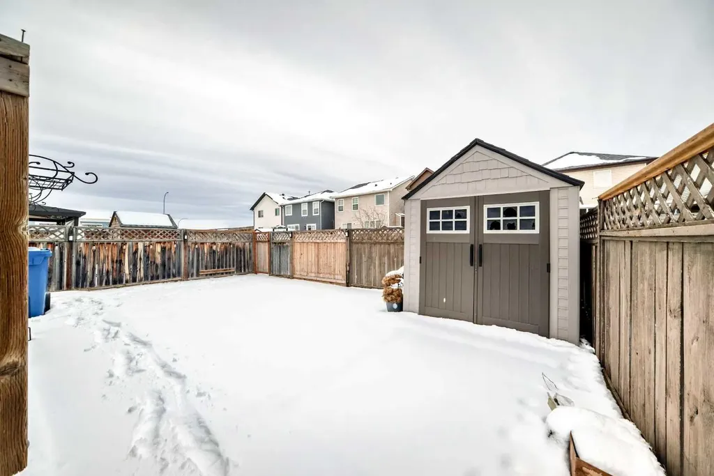 79 Saddleridge Close NE Calgary AB T3J 4X2