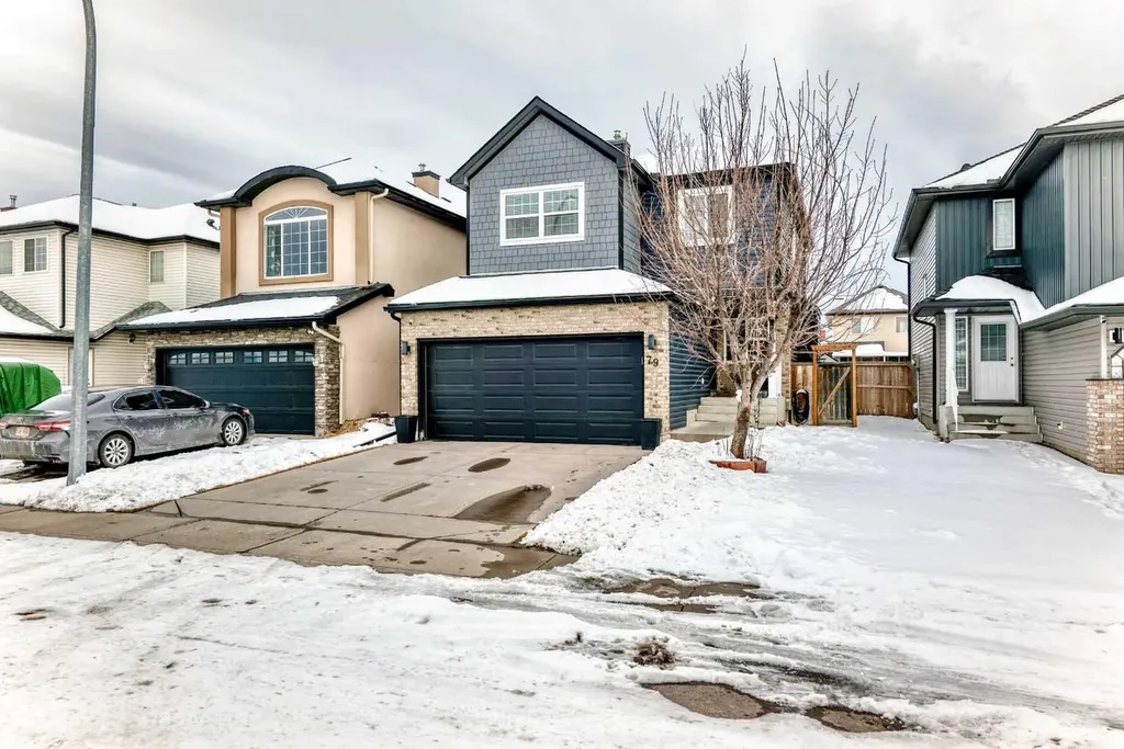 79 Saddleridge Close NE Calgary AB T3J 4X2