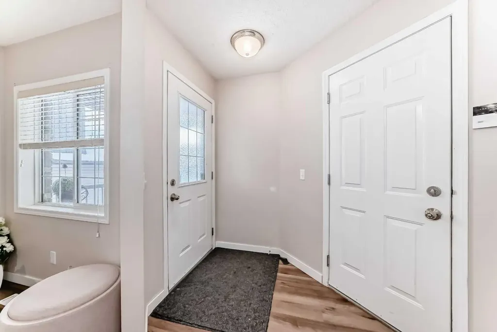 79 Saddleridge Close NE Calgary AB T3J 4X2