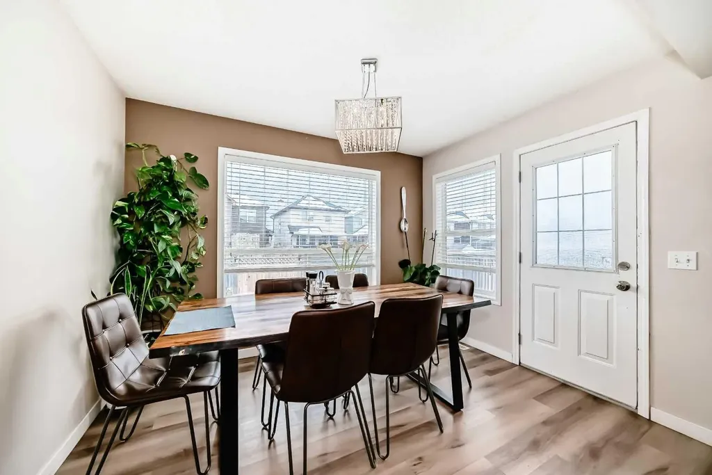 79 Saddleridge Close NE Calgary AB T3J 4X2