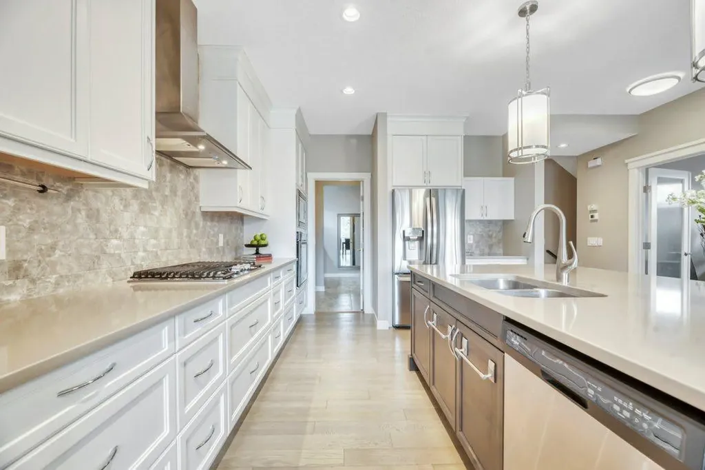 143 Stonemere Green Chestermere AB T1X 0S2