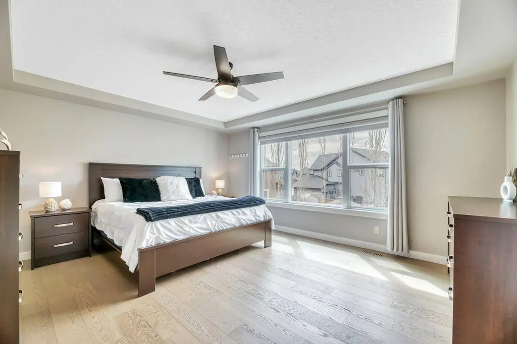 143 Stonemere Green Chestermere AB T1X 0S2