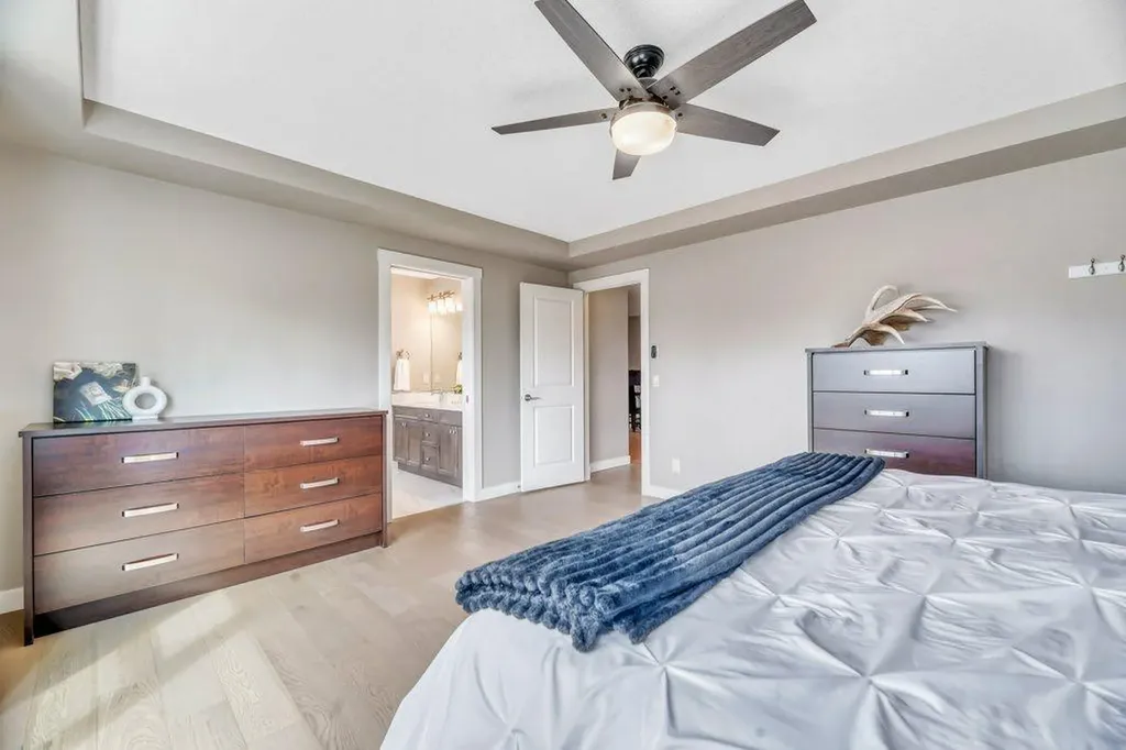 143 Stonemere Green Chestermere AB T1X 0S2
