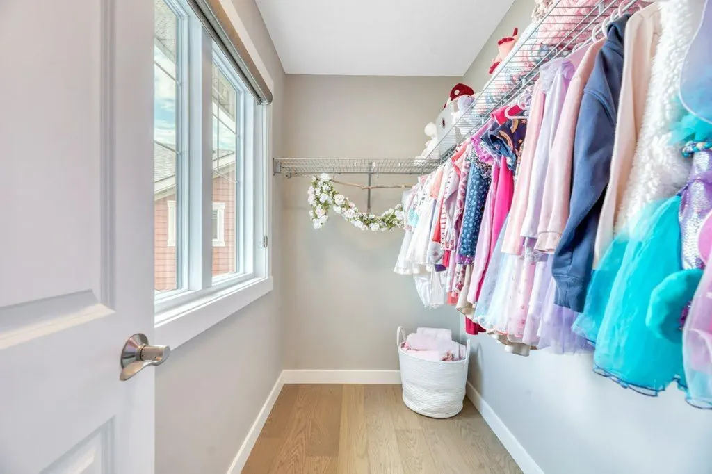 143 Stonemere Green Chestermere AB T1X 0S2
