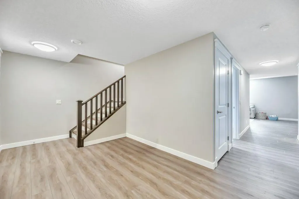 143 Stonemere Green Chestermere AB T1X 0S2