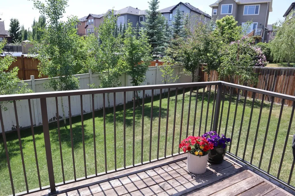 143 Stonemere Green Chestermere AB T1X 0S2