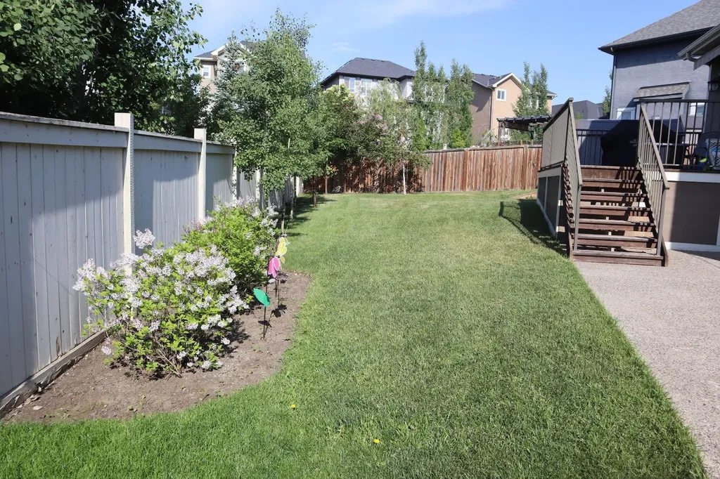 143 Stonemere Green Chestermere AB T1X 0S2