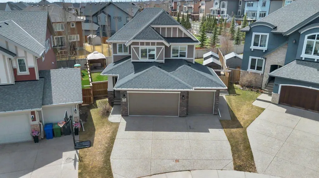 143 Stonemere Green Chestermere AB T1X 0S2