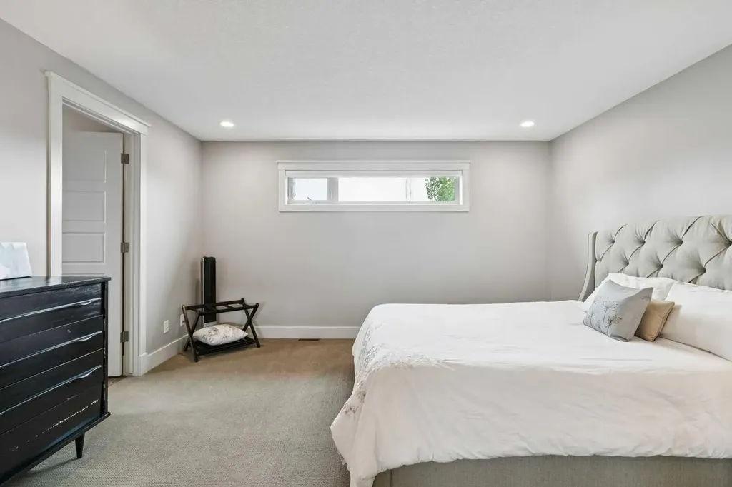 2308 4 Avenue NW Calgary AB T2N 0N9