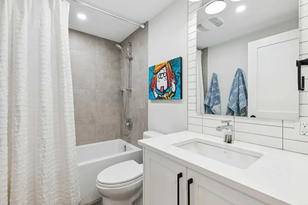 720 13 Avenue SW Calgary AB T2R 1M5