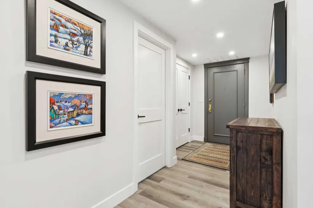 720 13 Avenue SW Calgary AB T2R 1M5
