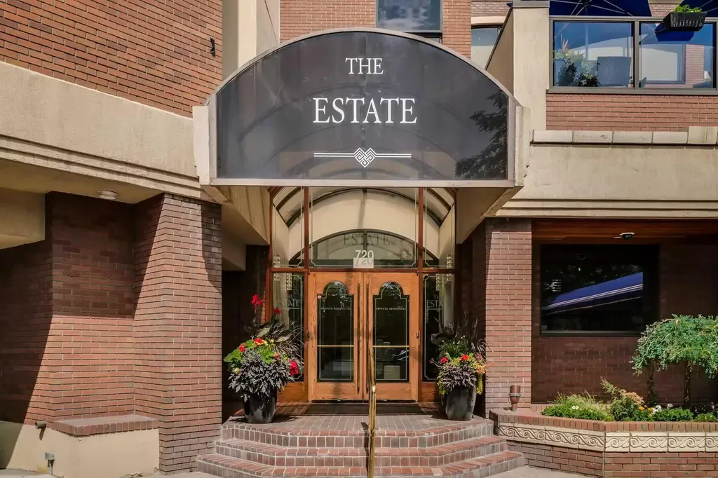 720 13 Avenue SW Calgary AB T2R 1M5