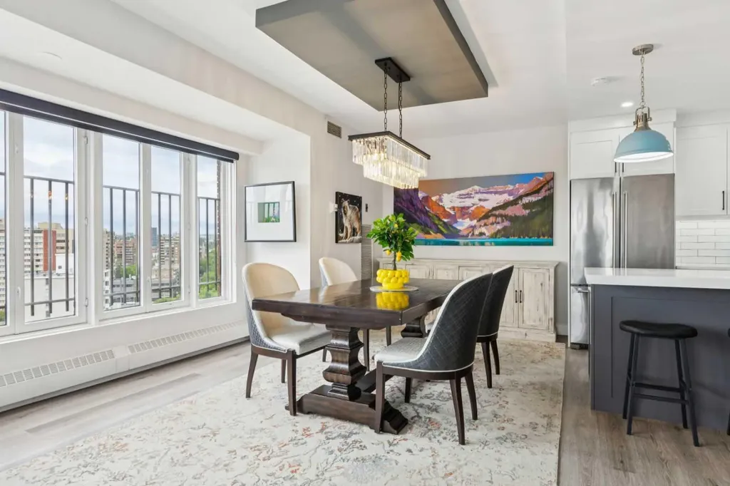 720 13 Avenue SW Calgary AB T2R 1M5