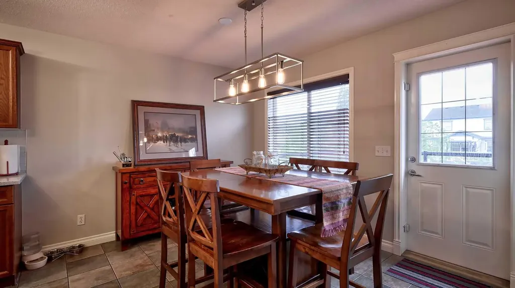 327 Sagewood Place SW Airdrie AB T4B 3M8