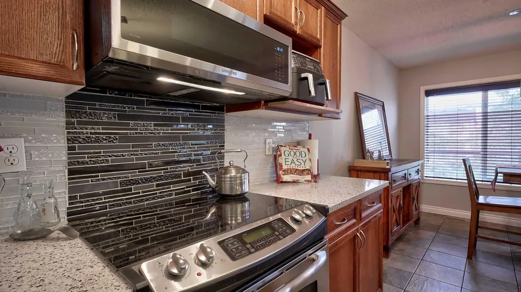 327 Sagewood Place SW Airdrie AB T4B 3M8