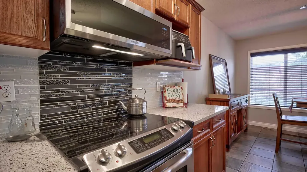 327 Sagewood Place SW Airdrie AB T4B 3M8