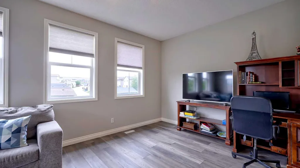 327 Sagewood Place SW Airdrie AB T4B 3M8