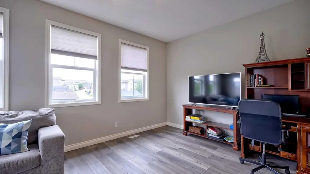 327 Sagewood Place SW Airdrie AB T4B 3M8