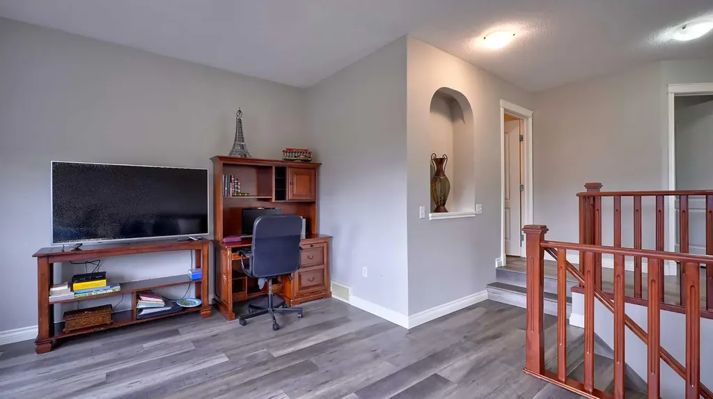 327 Sagewood Place SW Airdrie AB T4B 3M8
