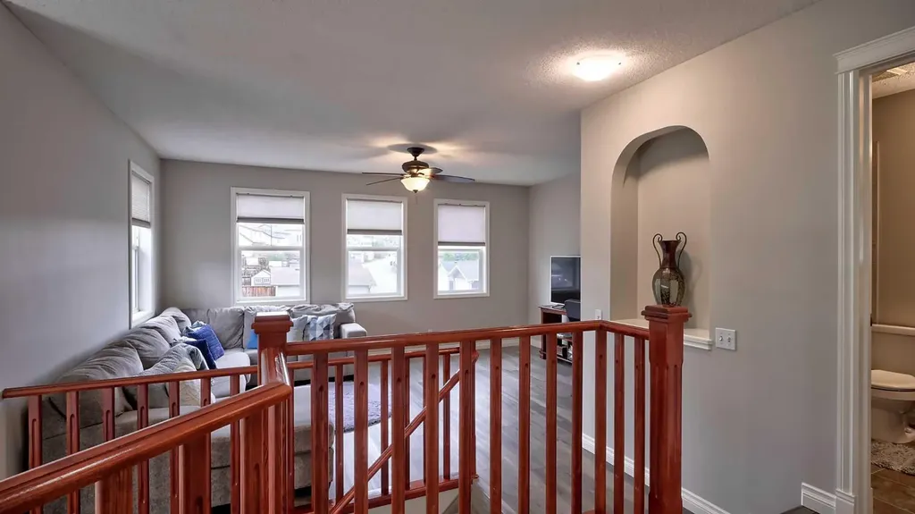 327 Sagewood Place SW Airdrie AB T4B 3M8