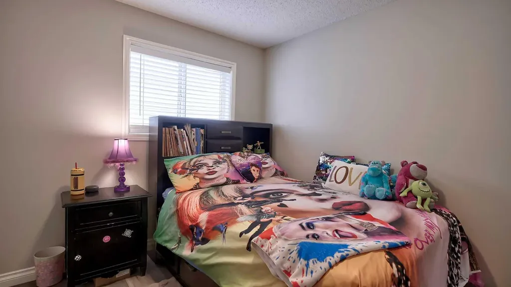 327 Sagewood Place SW Airdrie AB T4B 3M8