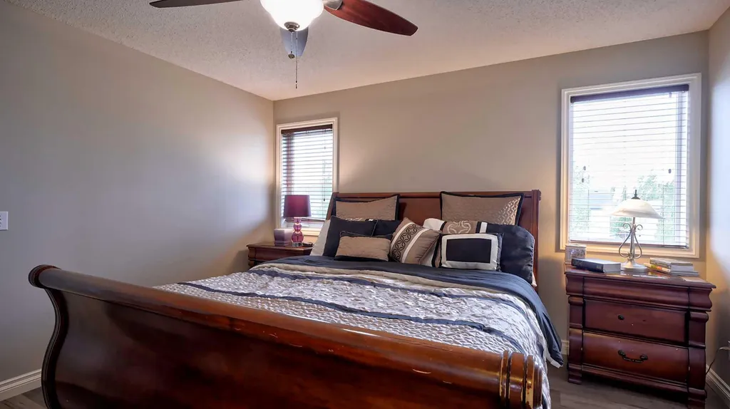 327 Sagewood Place SW Airdrie AB T4B 3M8