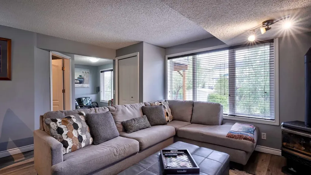 327 Sagewood Place SW Airdrie AB T4B 3M8