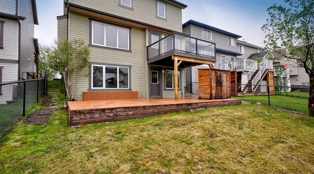 327 Sagewood Place SW Airdrie AB T4B 3M8