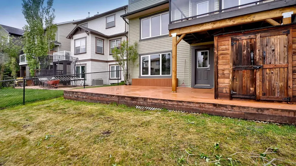 327 Sagewood Place SW Airdrie AB T4B 3M8