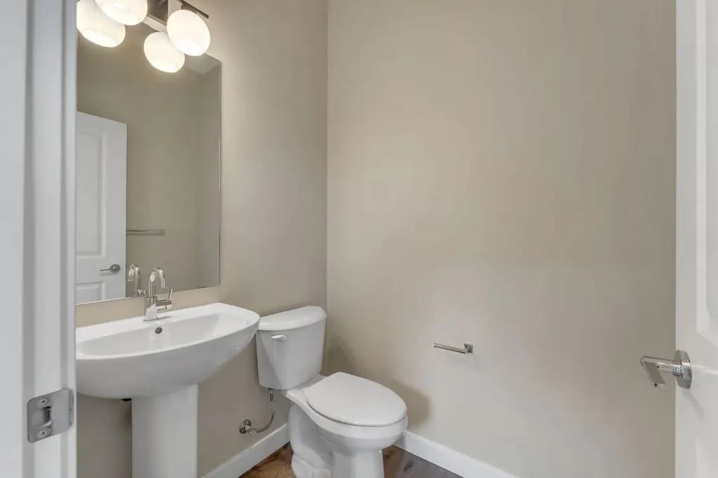 46 Tillotson Loop Okotoks AB T1S 1S5