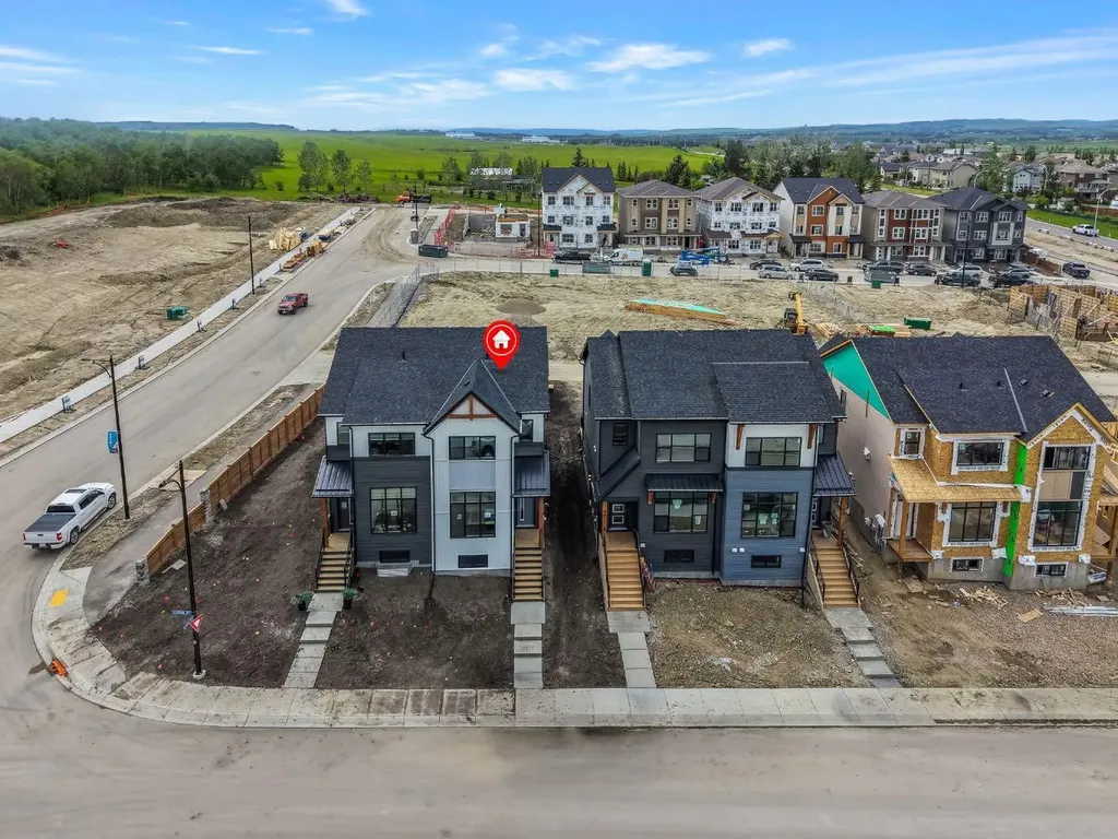 46 Tillotson Loop Okotoks AB T1S 1S5