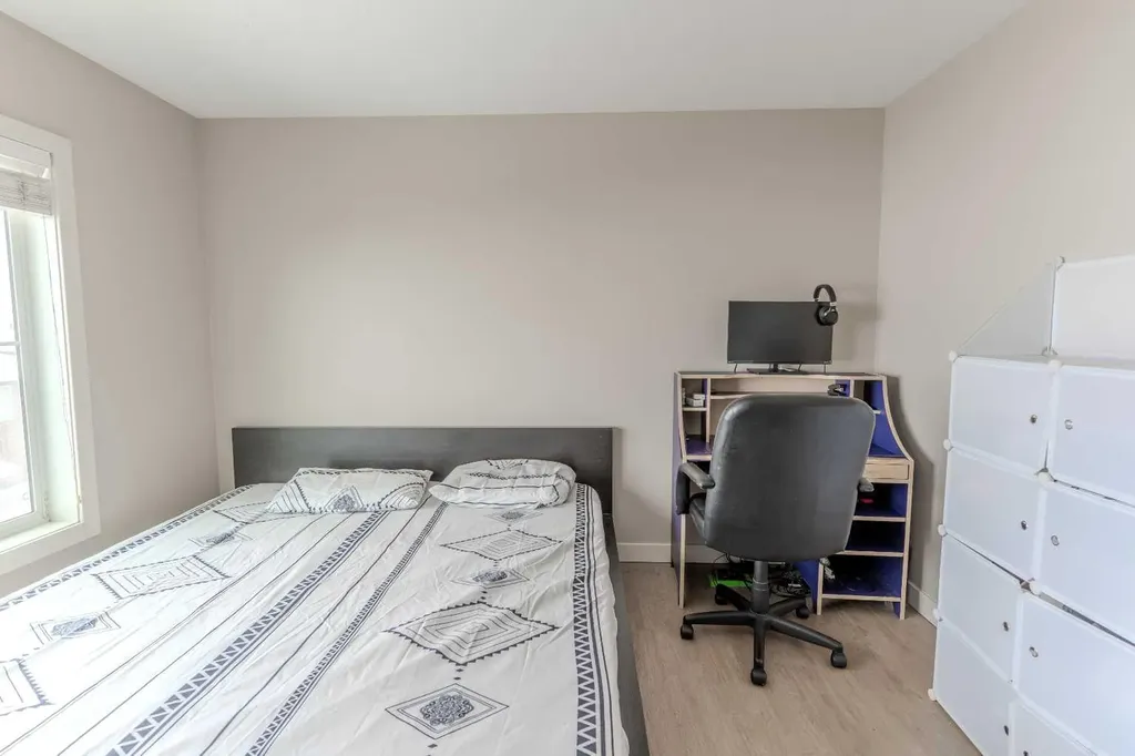 355 Nolancrest Heights NW Calgary AB T3R 0Z9