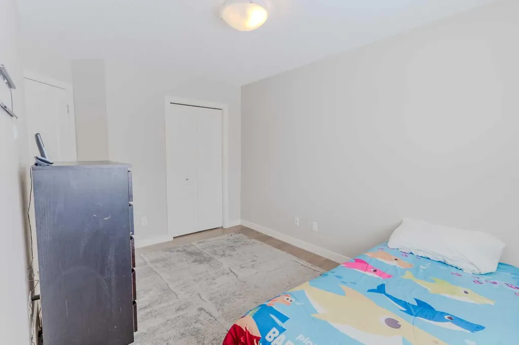 355 Nolancrest Heights NW Calgary AB T3R 0Z9