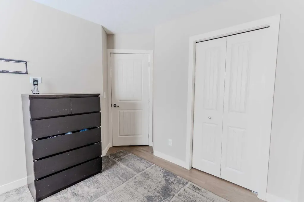 355 Nolancrest Heights NW Calgary AB T3R 0Z9