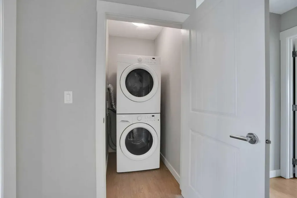 355 Nolancrest Heights NW Calgary AB T3R 0Z9