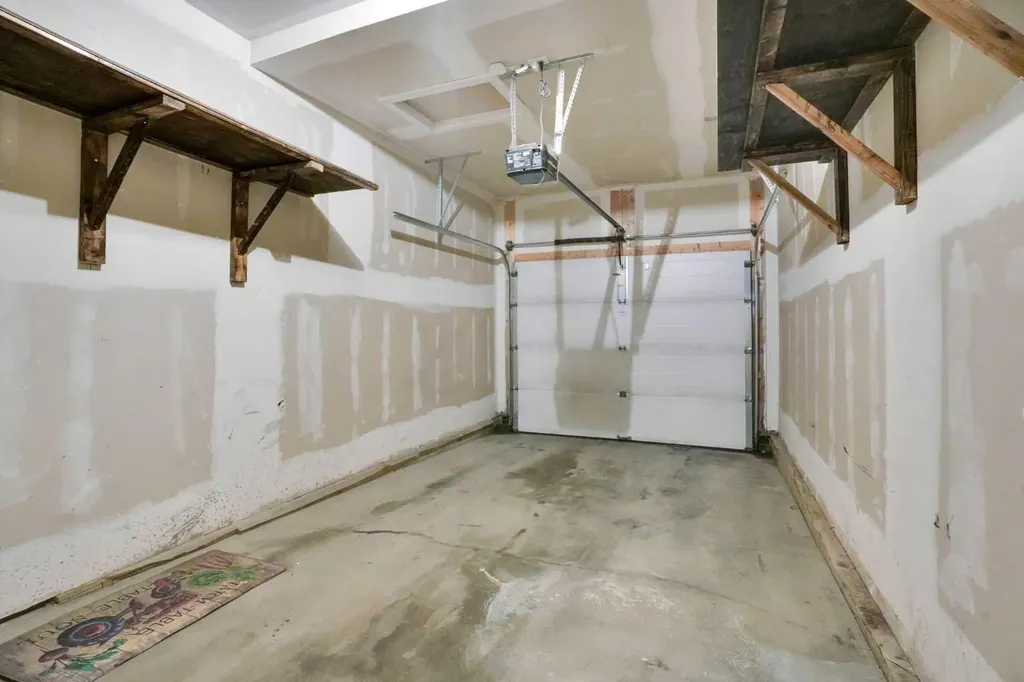 355 Nolancrest Heights NW Calgary AB T3R 0Z9