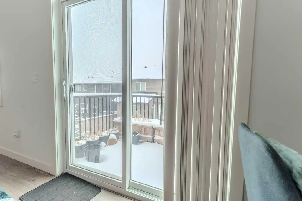 355 Nolancrest Heights NW Calgary AB T3R 0Z9