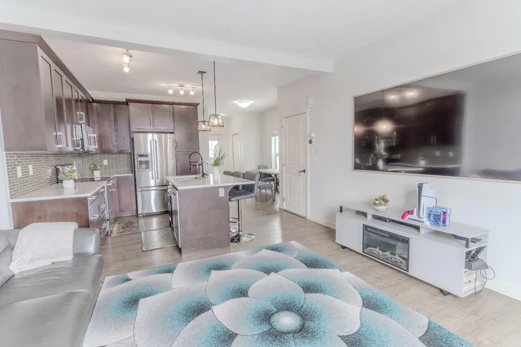 355 Nolancrest Heights NW Calgary AB T3R 0Z9