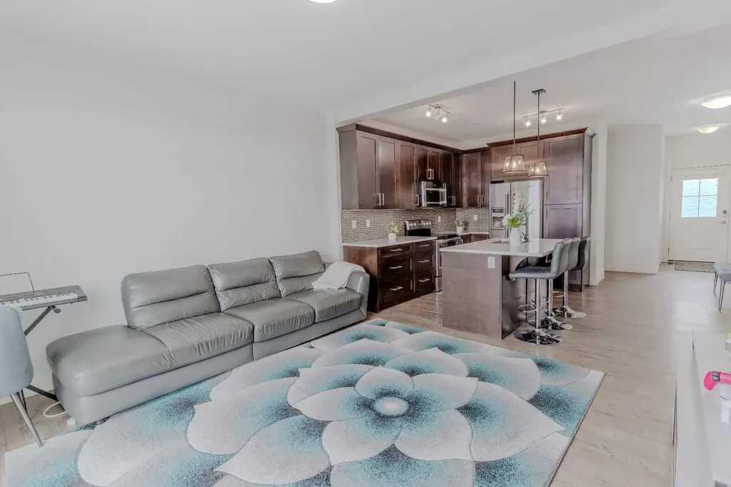 355 Nolancrest Heights NW Calgary AB T3R 0Z9
