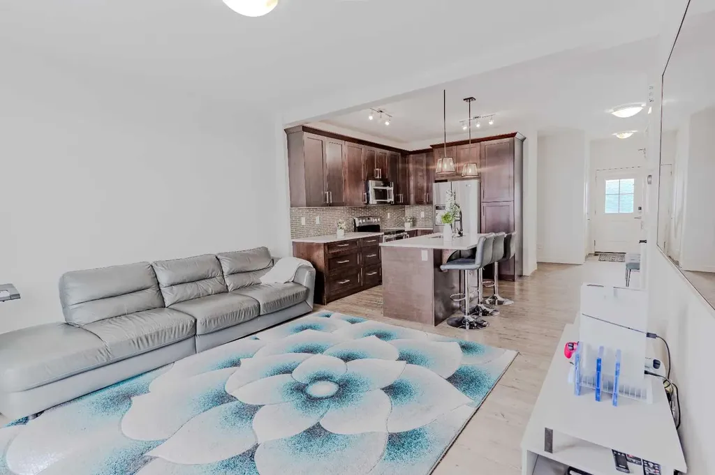 355 Nolancrest Heights NW Calgary AB T3R 0Z9