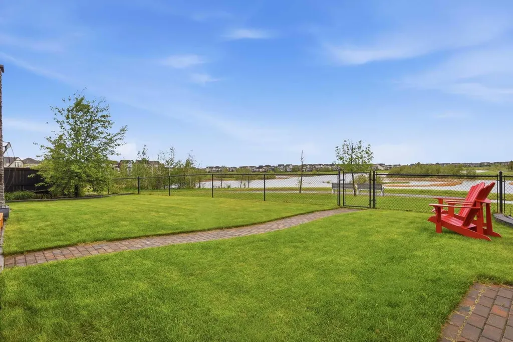 127 Marquis Grove SE Calgary AB T3M 1M6